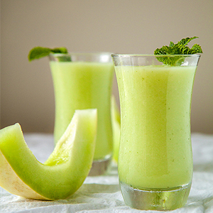 BO7. Honeydew Smoothies